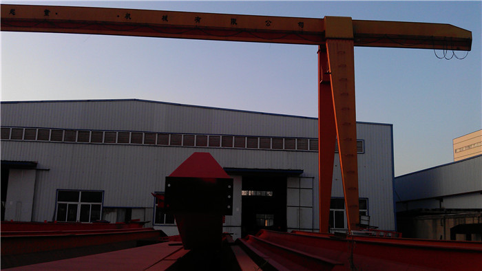 MH型电动葫芦单梁门式起重机